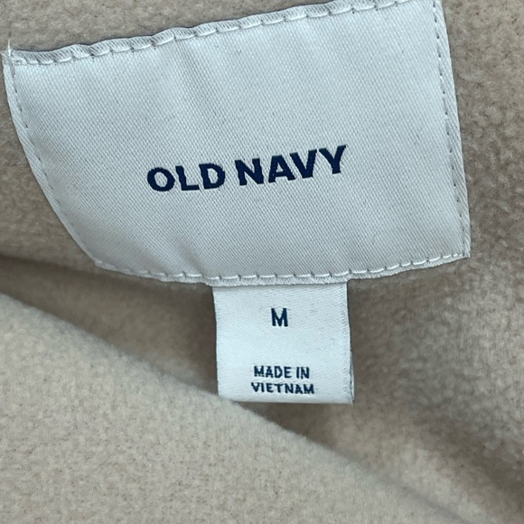 Old navy very light nude pink puffer Vest Women’s size M - Picture 11 of 16